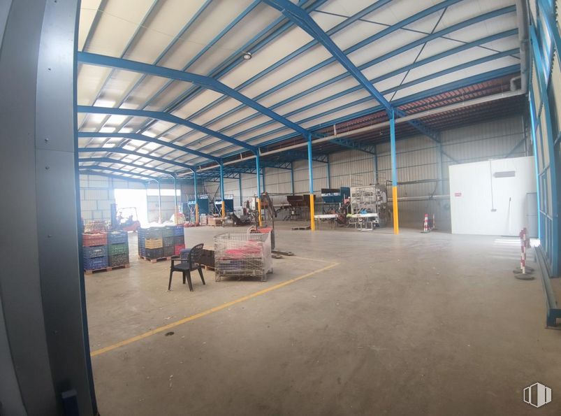 Industrial for sale at Paseo Estación, Villasequilla, Toledo, 45740 with shade, working animal, hall, flooring, city, asphalt, engineering, ceiling, concrete and machine around