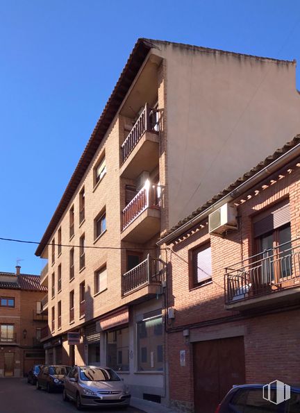 Local en alquiler y venta en Calle San Eugenio, 1, Toledo, 45003 con coche, edificio, ventana, cielo, propiedad, vehículo, azul, neumático, rueda y diseño urbano alrededor