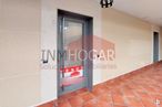 Office for sale & for rent at Plaza del Salvador, Arévalo, Ávila, 05200 with door, lighting, fixture, interior design, building, flooring, floor, font, brick and composite material around