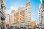 Office for rent at Calle Gran Vía, 59, Centro, Madrid, 28013 with building, sky, daytime, window, property, cloud, infrastructure, urban design, condominium and tower block around