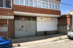 Local en venta en Calle Sierra de Guadarrama, 2, Colmenar Viejo, Madrid, 28770 con ventana, coche, puerta, luz de estacionamiento automotriz, propiedad, azul, edificio, vehículo, infraestructura y neumático alrededor