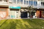 Retail for rent at Parque Lisboa - La Paz, Alcorcón, Madrid, 28924 with property, window, building, plant, urban design, facade, grass, real estate, city and condominium around