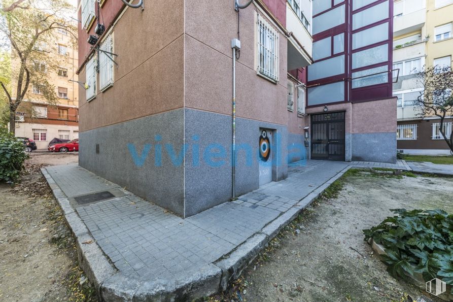 Local en alquiler en Calle López de Hoyos, Hortaleza, Madrid, 28016 con ventana, edificio, planta, superficie de la carretera, diseño urbano, albañilería, ladrillo, condominio, árbol y fachada alrededor