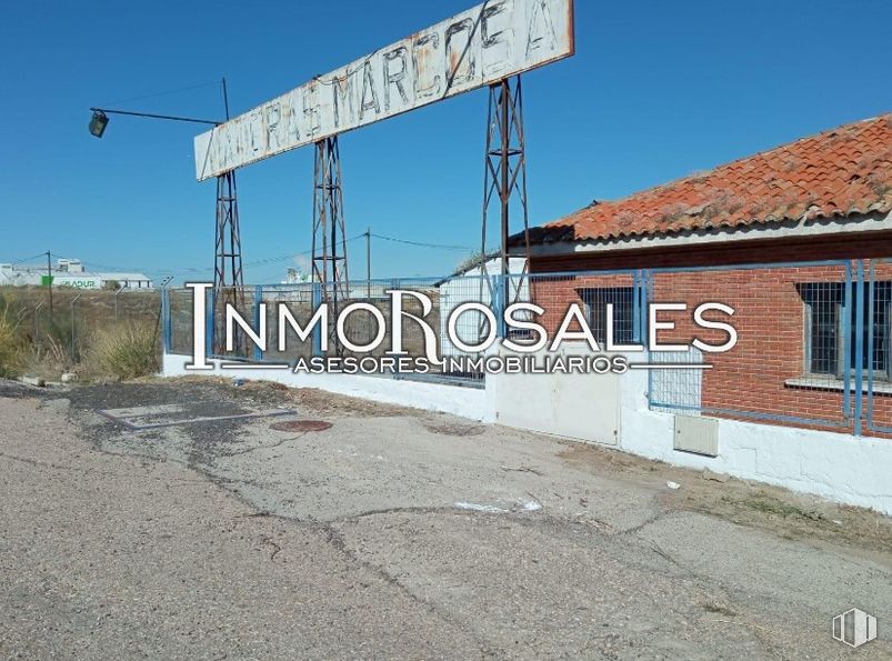 Suelo en venta en Carretera A4 , Valdemoro, Madrid, 28350 con ventana, cielo, planta, superficie de la carretera, asfalto, edificio, material compuesto, gas, carretera y paisaje alrededor