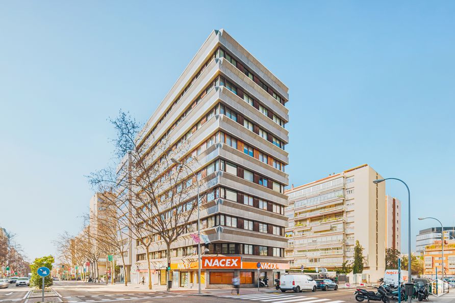 Oficina en alquiler en Calle María de Molina, 37, Chamartín, Madrid, 28006 con edificio, cielo, ventana, rascacielos, rueda, torre, diseño urbano, casa, luz de la calle y bloque de pisos alrededor