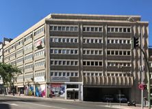 Oficina en alquiler en Avenida Llano Castellano, 15, Fuencarral - El Pardo, Madrid, 28034 con edificio, ventana, arquitectura, diseño urbano, bloque de pisos, cielo, condominio, vecindario, barrio residencial y edificio comercial alrededor