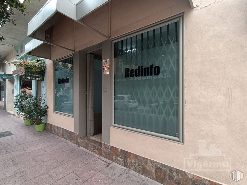 Local en venta en Zona Centro, Torrejón de Ardoz, Madrid, 28850 con planta, edificio, sombra, fachada, edificio comercial, accesorio, casa, puerta, vidrio y ventana alrededor