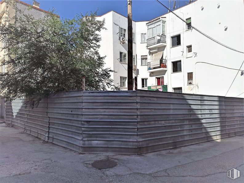 Suelo en venta en Callejón Luna, Arganda del Rey, Madrid, 28500 con edificio, escaleras, cielo, diseño urbano, superficie de la carretera, pendiente, asfalto, madera, propiedad material y zona residencial alrededor