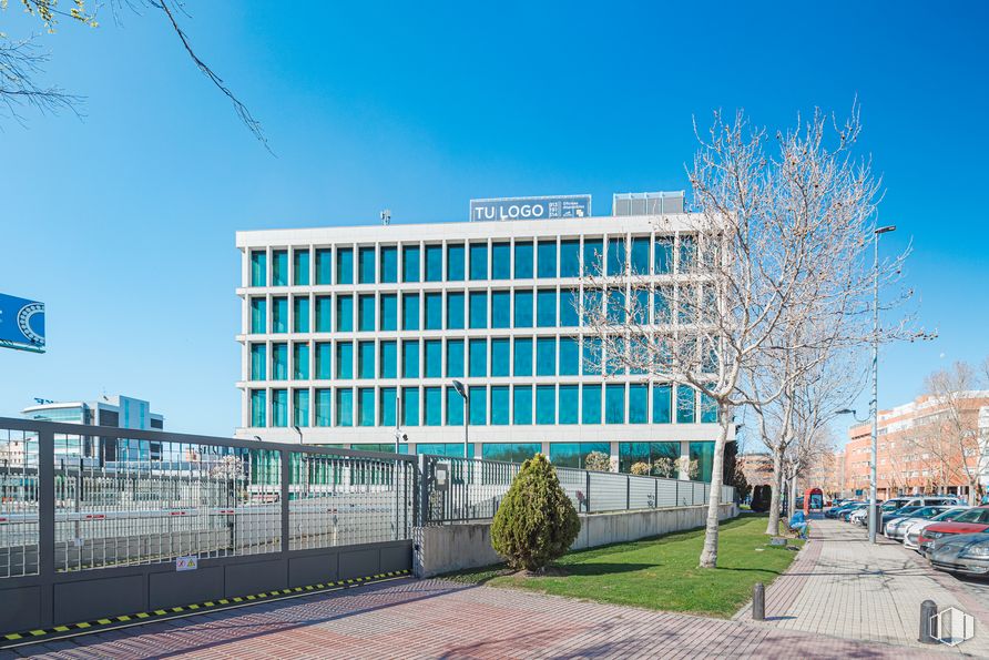 Oficina en alquiler en Avenida Vega, 15, Alcobendas, Madrid, 28100 con edificio, planta, cielo, día, infraestructura, diseño urbano, bloque de torre, árbol, área residencial y condominio alrededor