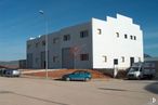 Industrial for rent at Polígono Cerrajera, Cuenca, 16003 with car, building, van, street light, sky, automotive parking light, land vehicle, wheel, tire and vehicle around