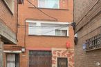 Local en venta en Calle Aragón, Collado Villalba, Madrid, 28400 con edificio, ventana, propiedad, superficie de carretera, madera, ladrillo, albañilería, barrio, puerta y propiedad material alrededor