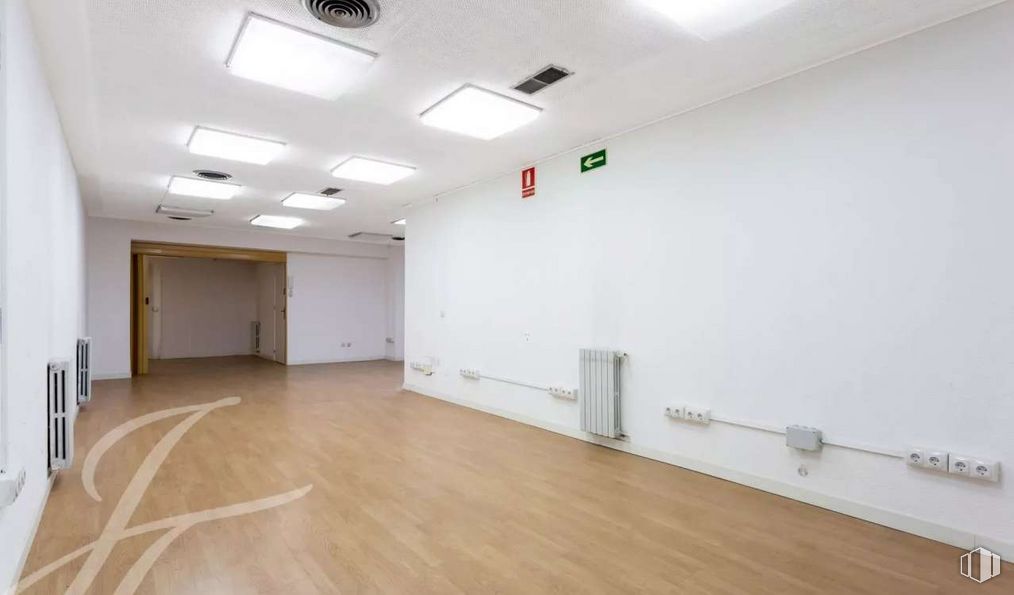 Oficina en venta en Calle Fortuny, Chamberí, Madrid, 28010 con alumbrado, madera, hall, interiorismo, suelo, suelos, madera dura, techo, suelo laminado y espacio alrededor