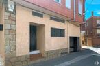 Retail for sale at Camino del Tejar, Poyales del Hoyo, Ávila, 05492 with window, building, door, road surface, fixture, urban design, wood, brick, brickwork and asphalt around