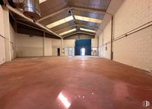 Industrial for rent at Vereda Yeguas, Arganda del Rey, Madrid, 28500 with light fixture, building, wood, hall, floor, flooring, house, wall, hardwood and ceiling around