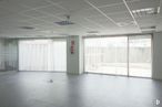 Office for sale at Zona Pinar Rozas, Las Rozas de Madrid, Madrid, 28290 with building, fixture, hall, interior design, flooring, floor, ceiling, city, glass and concrete around