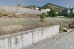 Land for sale at Calle Adolfo Suárez, Navalmoral, Ávila, 05120 with building, plant, sky, water, ecoregion, land lot, tree, wall, tire and landscape around