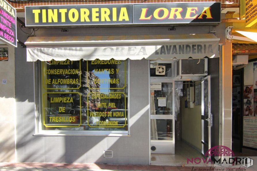 Local en alquiler y venta en Calle Huesca, Fuenlabrada, Madrid, 28941 con propiedad, puerta, fuente, fachada, inmobiliario, edificio, venta al por menor, señalización, accesorio y publicidad alrededor