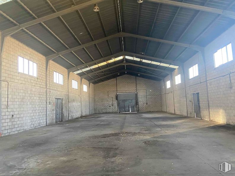 Industrial for sale at Zona industrial, Colmenar Viejo, Madrid, 28770 with window, floor, composite material, concrete, warehouse, building material, daylighting, design, shed and garage around