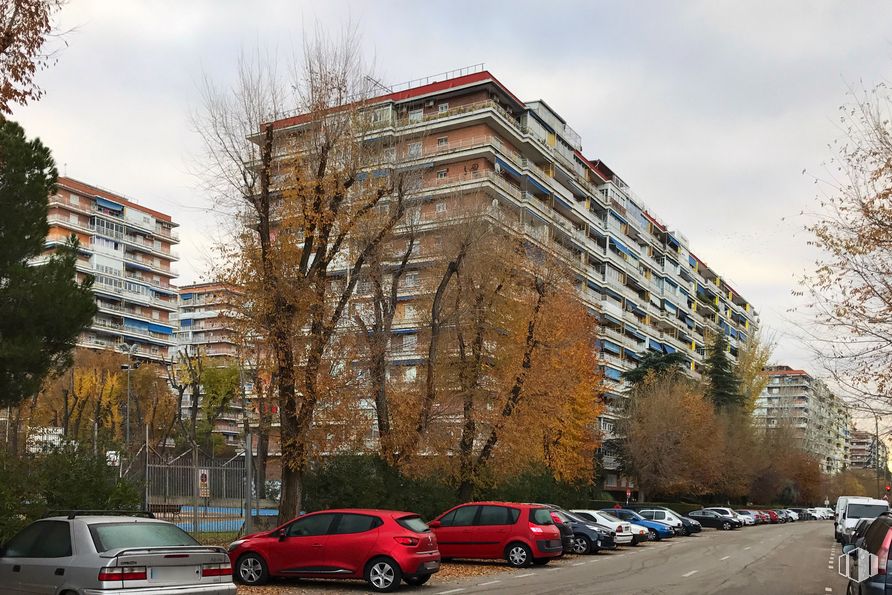 Local en venta en Calle Pozo Nieve, 1, Torrejón de Ardoz, Madrid, 28850 con coche, edificio, rueda, neumático, cielo, vehículo terrestre, planta, vehículo, propiedad y nube alrededor