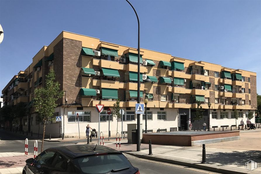 Local en alquiler en Zona Centro, Getafe, Madrid, 28901 con coche, cielo, edificio, luz de la calle, vehículo, diseño urbano, barrio, neumático, condominio y zona residencial alrededor