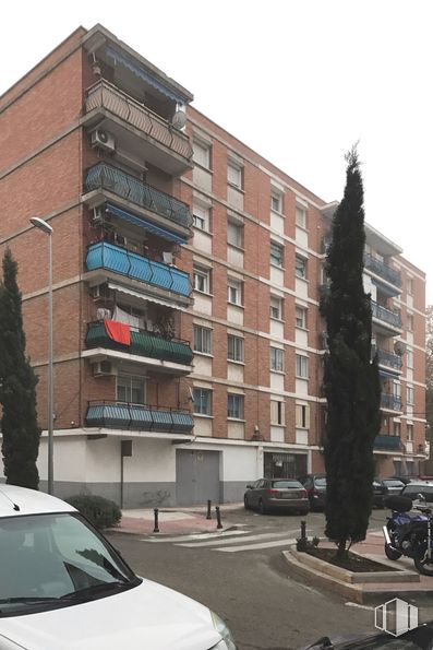 Local en venta en Calle Arbolillos, 1, Torrejón de Ardoz, Madrid, 28850 con coche, edificio, motocicleta, vehículo terrestre, vehículo, ventana, planta, neumático, rueda y árbol alrededor