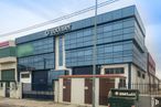 Industrial for sale at Calle Hermanos Lumiere, 12, Getafe, Madrid, 28906 with building, sky, vehicle, tire, wheel, vehicle registration plate, commercial building, facade, automotive tire and real estate around