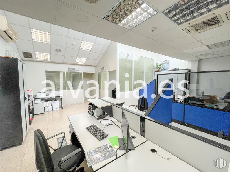 Industrial for sale at Zona San José de Valderas, Leganés, Madrid, 28918 with chair, interior design, furniture, ceiling, flooring, floor, desk, lighting, office chair and electronic device around