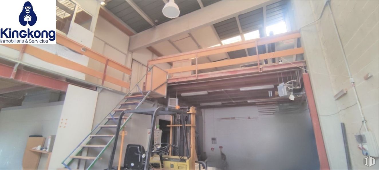 Industrial for sale at Zona industrial, Loeches, Madrid, 28890 with wood, building, ladder, engineering, gas, ceiling, machine, beam, metal and house around