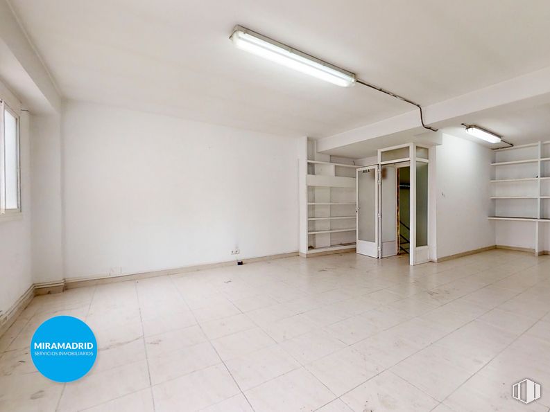 Industrial for sale at Calle Alfalfa, Tetuán, Madrid, 28029 with light fixture, lighting, bookcase, window, flooring, floor, ceiling, interior design, apartment and composite material around