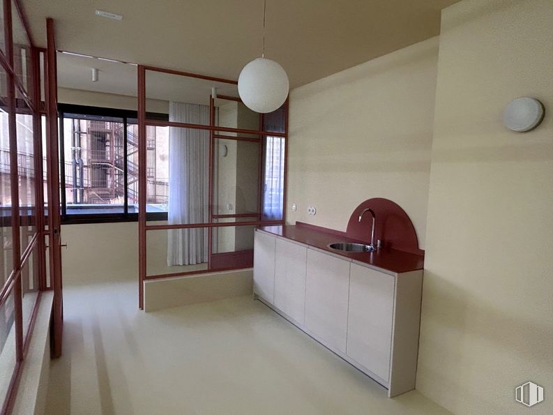 Oficina en alquiler en Calle Orense, 68, Tetuán, Madrid, 28020 con lámpara, ebanistería, alumbrado, ventana, accesorio, edificio, interiorismo, madera, hall y suelo alrededor