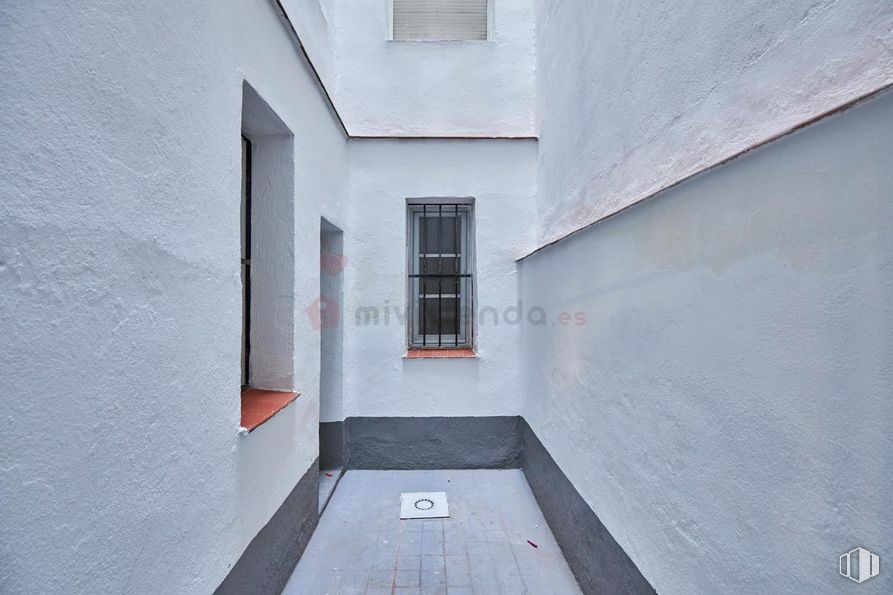 Local en venta en Calle Don Ramón de la Cruz, Salamanca, Madrid, 28001 con ventana, edificio, accesorio, madera, gris, piso, pavimentos, material compuesto, planta y rectángulo alrededor