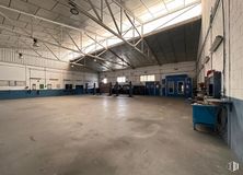 Industrial for sale at Calle Cabo Trafalgar, Arganda del Rey, Madrid, 28500 with field house, hall, building, floor, flooring, ceiling, city, machine, parking and event around