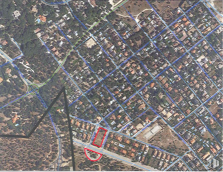 Land for sale at Avenida Monte Gancedo, 9, Pozuelo de Alarcón, Madrid, 28223 with map, rectangle, urban design, parallel, font, slope, pattern, electric blue, city and symmetry around