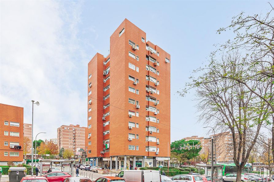 Local en venta en Calle Méjico, 7, Coslada, Madrid, 28820 con edificio, cielo, coche, ventana, neumático, rueda, nube, vehículo, rascacielos y árbol alrededor