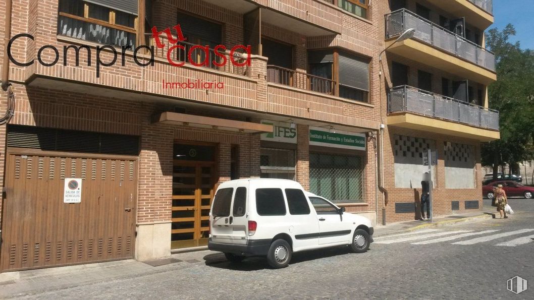 Local en venta en Zona Universidad, Segovia, 40005 con camioneta, ventana, edificio, luz de estacionamiento automotriz, rueda, neumático, vehículo terrestre, coche, vehículo y vehículo motorizado alrededor