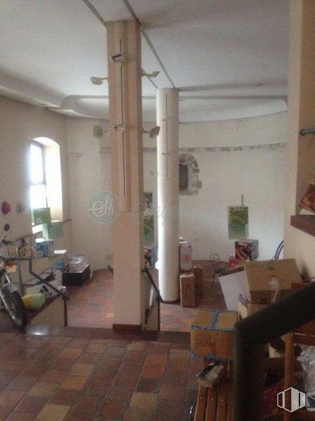 Retail for sale & for rent at Avenida Camilo José Cela, Cuéllar, Segovia, 40200 with furniture, bicycle, property, building, wood, houseplant, interior design, lighting, flooring and floor around