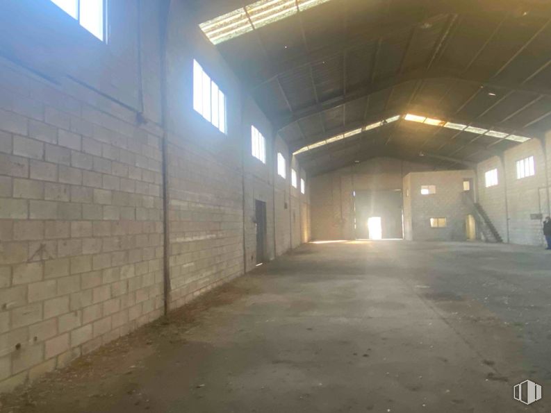 Industrial for sale at Zona industrial, Colmenar Viejo, Madrid, 28770 with window, floor, composite material, concrete, building material, daylighting, warehouse and plaster around