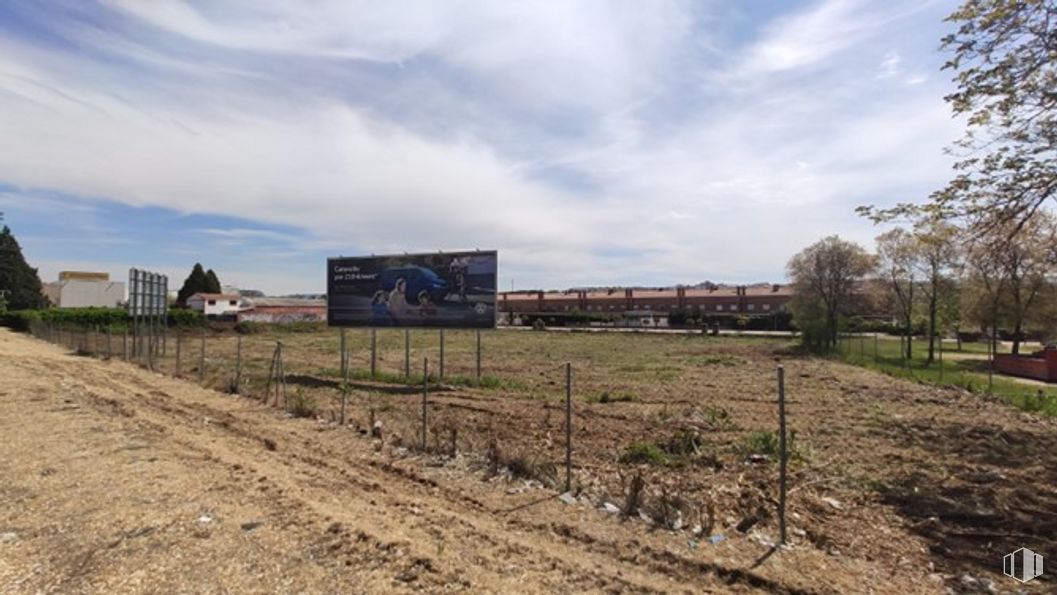 Land for sale at Calle Francisco Aritio, Guadalajara, 19004 with cloud, sky, plant, tree, track, grass, natural landscape, plain, wood and grassland around