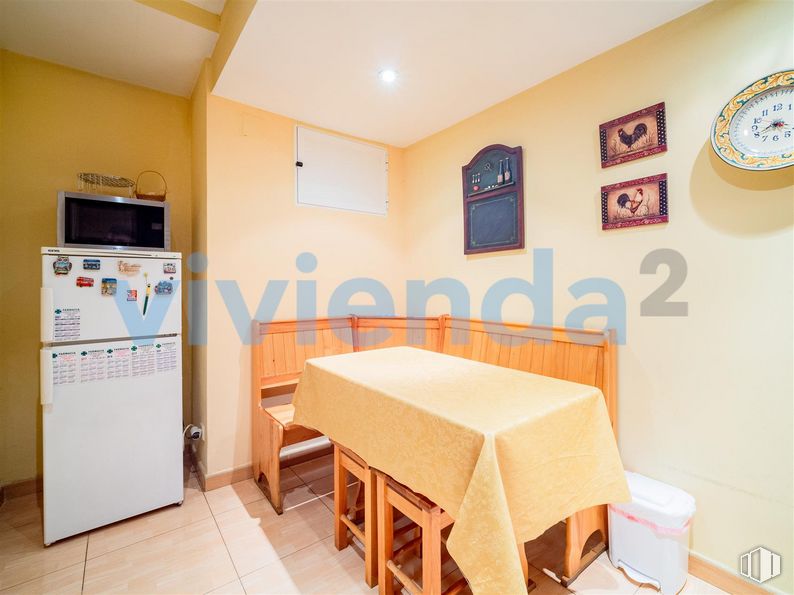 Oficina en venta en Calle Félix Boix, Chamartín, Madrid, 28036 con refrigerador, reloj, mesa, electrodoméstico, mueble, propiedad, edificio, interiorismo, madera y suelo alrededor