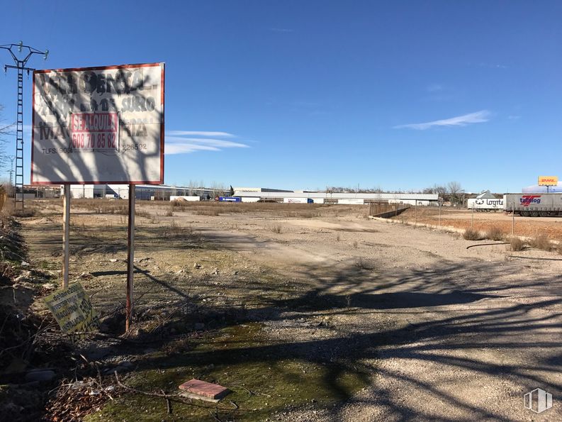 Suelo en alquiler en Carretera Madrid-Barcelona Km, 11, Alovera, Guadalajara, 19208 con nube, cielo, ecorregión, planta, lote de terreno, asfalto, paisaje, superficie de la carretera, tintes y matices y carretera alrededor