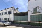 Industrial for sale at Calle Alonso Pita, 7, Sonseca, Toledo, 45100 with car, window, house, automotive parking light, sky, cloud, property, tire, vehicle and wheel around