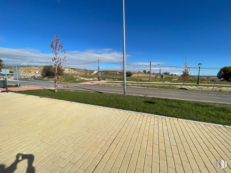 Land for sale at Calle Mártires, El Álamo, Madrid, 28607 with cloud, sky, plant, road surface, tree, asphalt, land lot, shade, urban design and line around