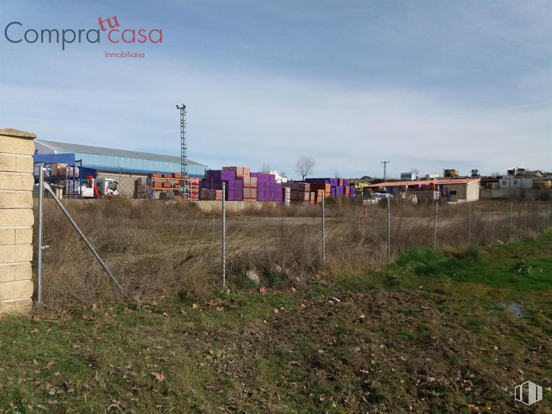 Land for sale at Zona Sotillo, La Lastrilla, Segovia, 40196 with sky, plant, cloud, land lot, grass, building, plain, landscape, grassland and horizon around