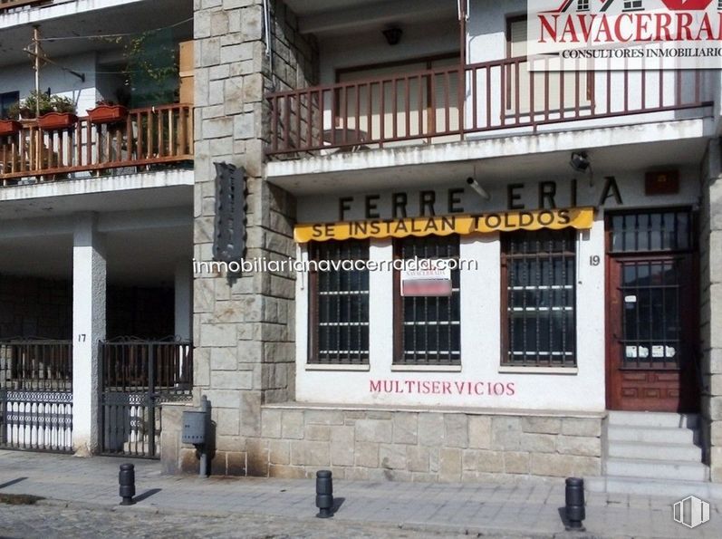 Local en alquiler en Calle Iglesia, Navacerrada, Madrid, 28491 con ventana, edificio, arquitectura, accesorio, barrio, puerta, fachada, bienes raíces, sobresaliente y casa alrededor