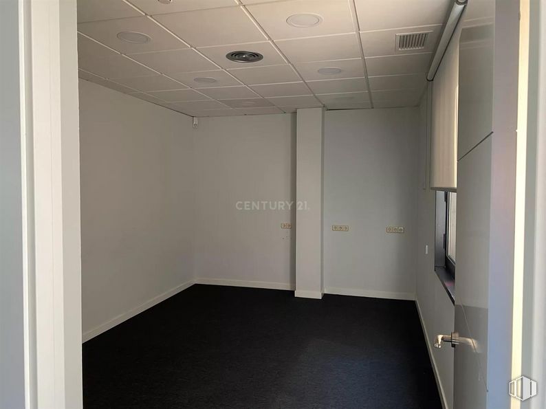 Oficina en alquiler y venta en Edificio Ecu, Calle Pollensa, 6, Las Rozas de Madrid, Madrid, 28230 con accesorio, puerta, suelos, edificio, techo, hall, aluminio, vidrio, material compuesto y habitación alrededor