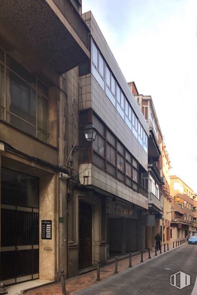 Retail for sale & for rent at Calle Sol, 3, Talavera de la Reina, Toledo, 45600 with window, building, cloud, sky, urban design, neighbourhood, residential area, facade, city and road surface around