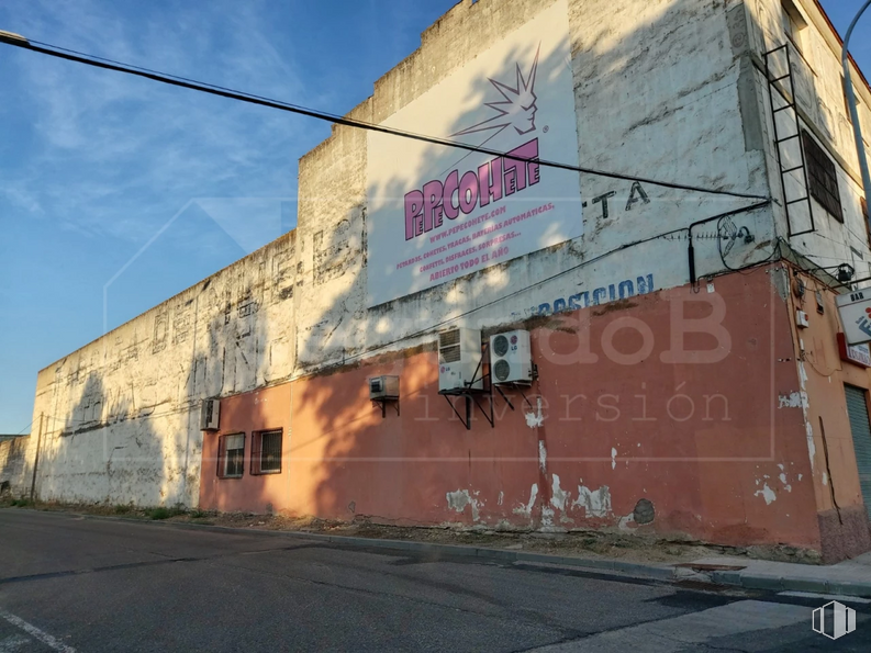 Land for sale at Calle Carlos Barral, 13, Talavera de la Reina, Toledo, 45600 with building, daytime, plant, sky, brick, cloud, wall, neighbourhood, font and residential area around