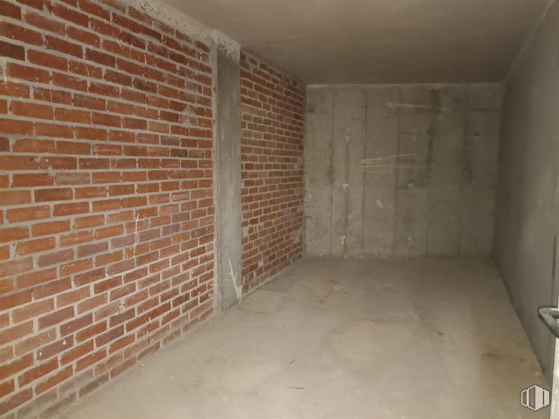 Local en venta en Calle Lechuga, Talavera de la Reina, Toledo, 45600 con accesorio, suelo, material compuesto, albañilería, madera, suelos, ladrillo, material de construcción, edificio y hormigón alrededor