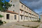 Industrial for sale at Casco urbano, Cantimpalos, Segovia, 40360 with window, building, house, plant, property, sky, cloud, fixture, tree and door around