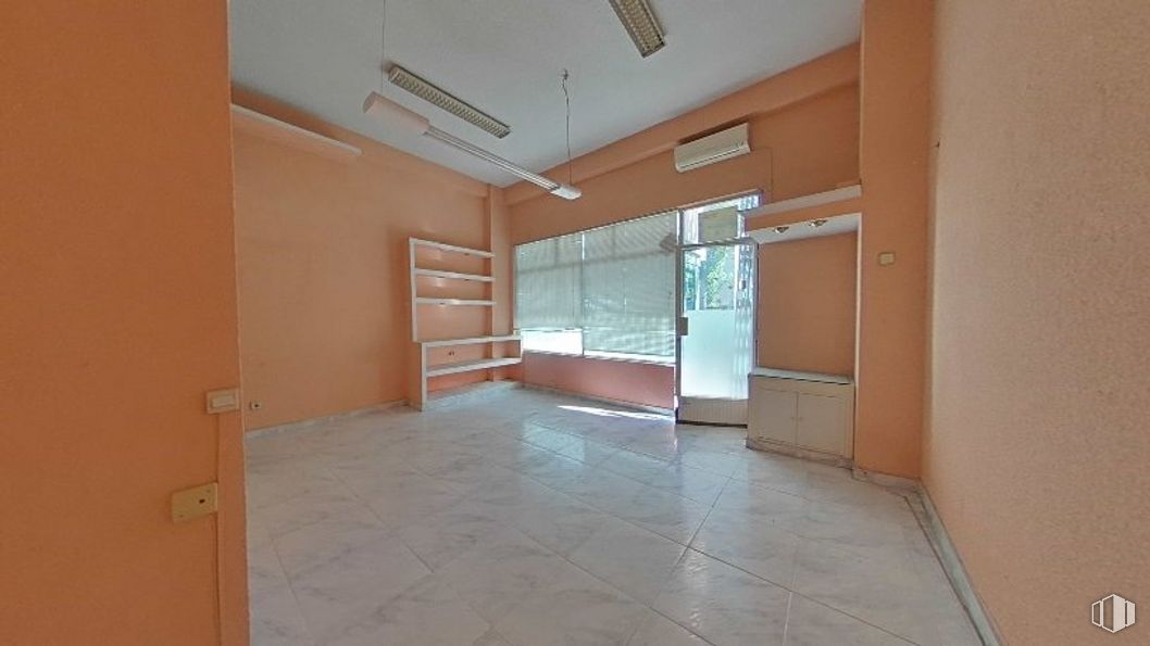 Local en venta en Plaza Valencia, 7, Móstoles, Madrid, 28937 con puerta, accesorio, edificio, ventana, suelo, suelos, hall, madera, techo y sombra alrededor